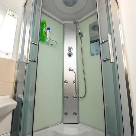 Nightlife Old Town * Бухарест