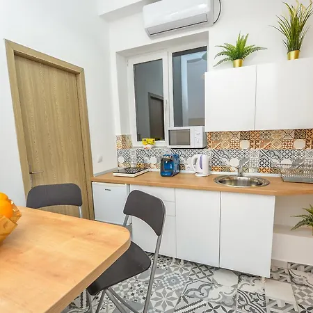 Nightlife Old Town Apartment Bucharest