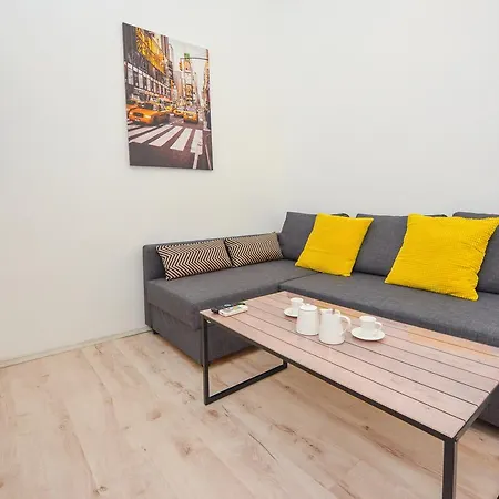 Nightlife Old Town Apartment