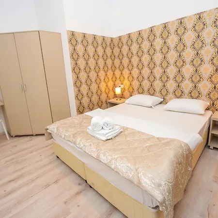 Nightlife Old Town Apartment *