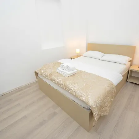 Nightlife Old Town Bucharest