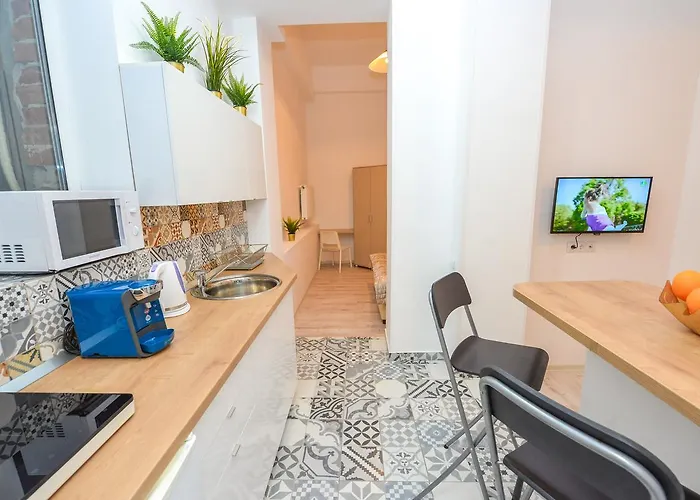 Nightlife Old Town *