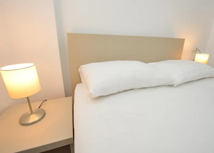 Nightlife Old Town Bucarest